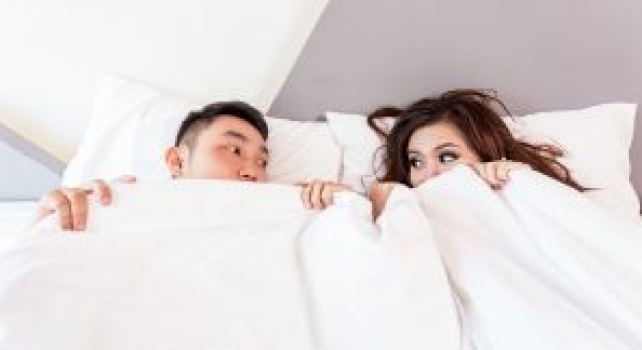 Who Wins The Sleep Battle of The Sexes?
