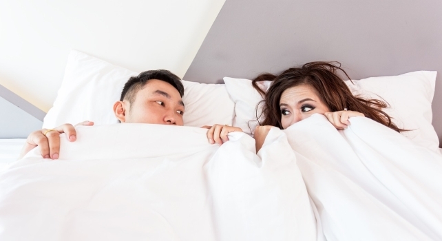 Improve Your Relationships: 10 Tips to Sleep Better